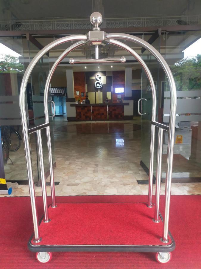 Hotel Sofia Juanda Surabaya 诗都阿佐 外观 照片